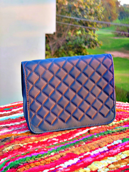 quilted diamond pattern hand bag
